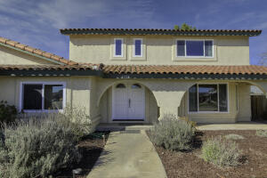 1122 Foxenwood Drive, Santa Maria