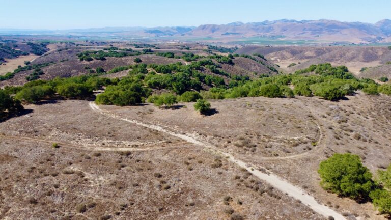 03 Long Canyon Road, Santa Maria