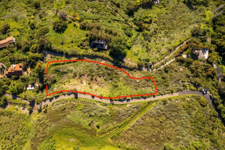 Approximate boundary of the 416 Ranchito Vista Road parcel